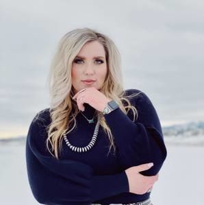 Meet your Posher, Deanna